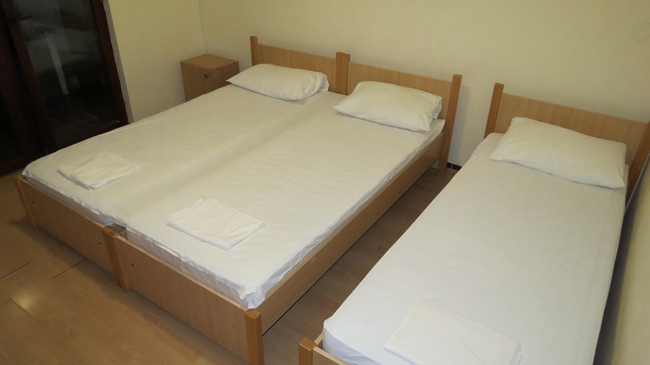 Guesthouse Obala Sutomore Eksteriør bilde