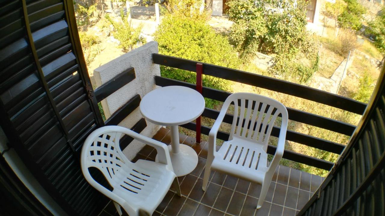 Guesthouse Obala Sutomore Eksteriør bilde